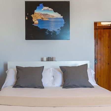 Seaview Apartment In Posillipo By Wonderful Italy Peschiera del Garda Exteriör bild